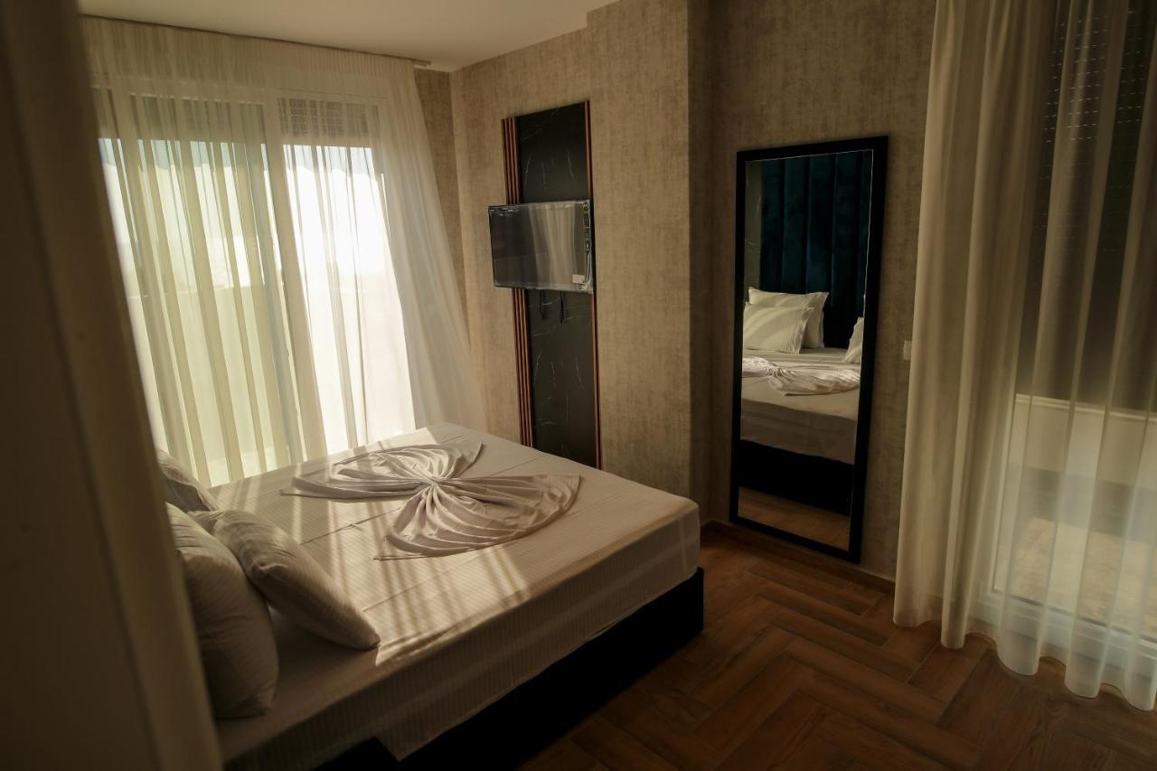 Rozafa Blu Hotel Shengjin Bagian luar foto